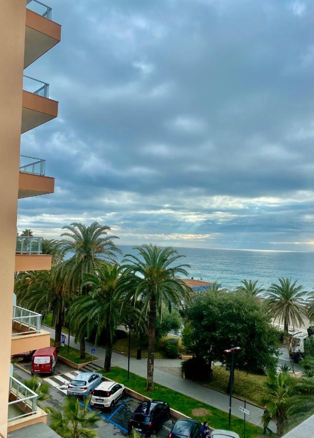 Hotel Alba Chiara Finale Ligure Exterior photo