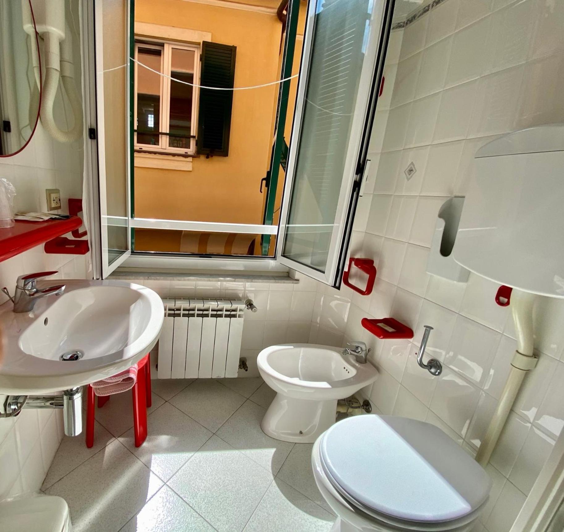 Hotel Alba Chiara Finale Ligure Exterior photo